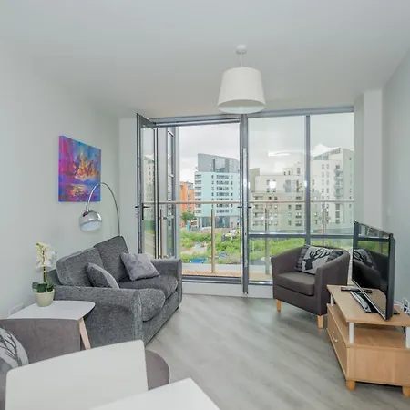 Clarus Living Leeds Apartment *