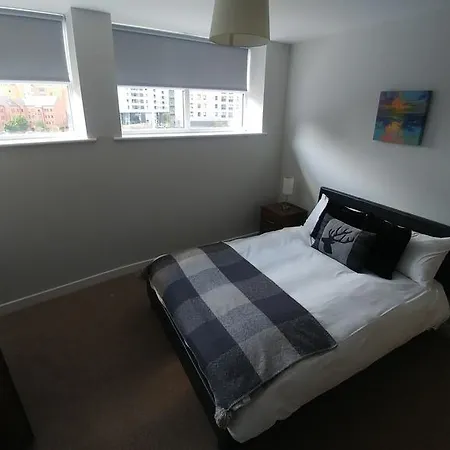 Apartment Clarus Living Leeds *
